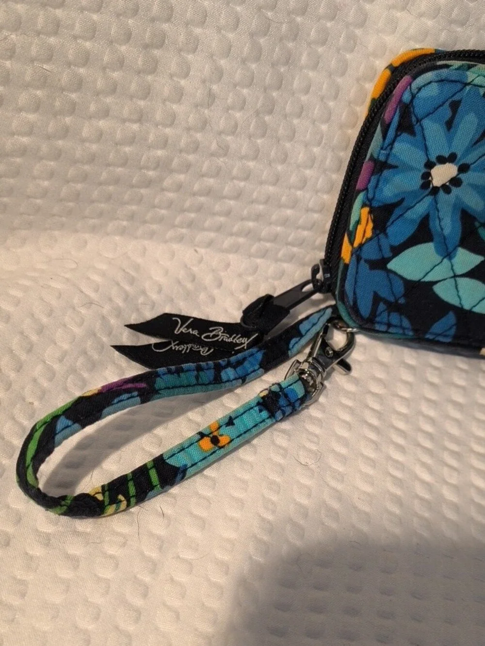 Vera Bradley Floral Wallet In Midnight Blues Pattern